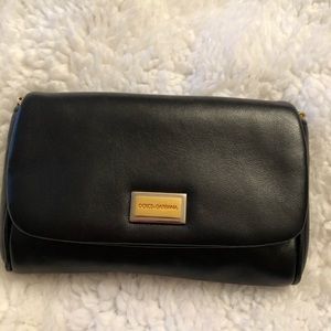 Perfect Dolce and Gabbana evening bag!